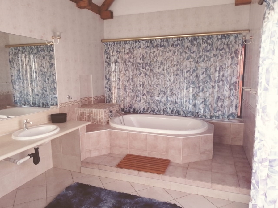 11 Bedroom Property for Sale in Riebeeckstad Free State